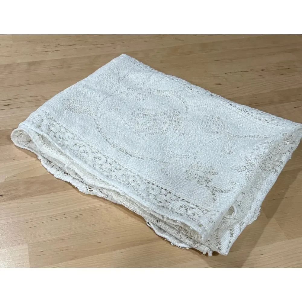 VINTAGE Lace Tablecloth Floral Cottagecore Farmhouse White Rectangular Cotton
